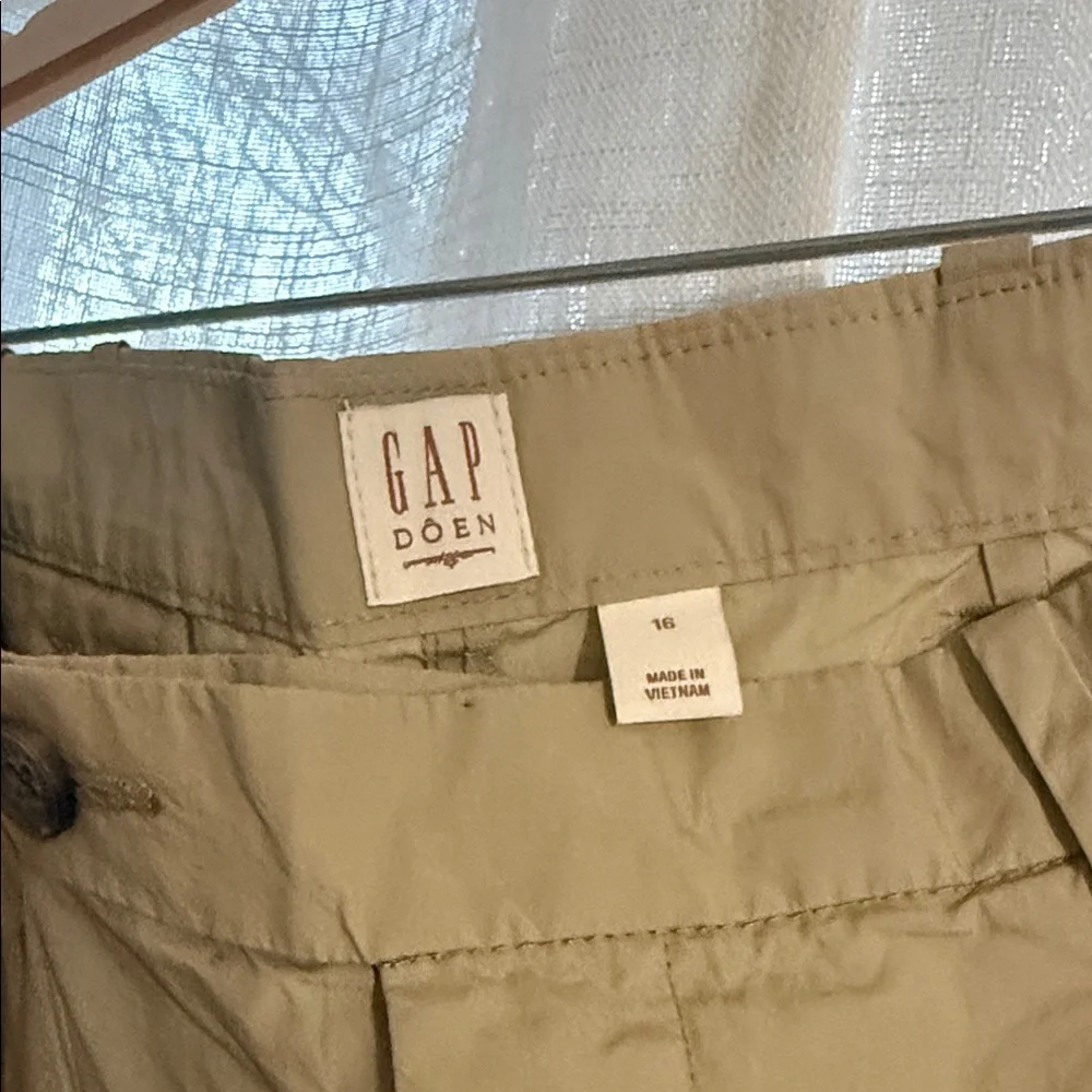GAP Doen Wide leg Khaki Trousers - Picture 2 of 4
